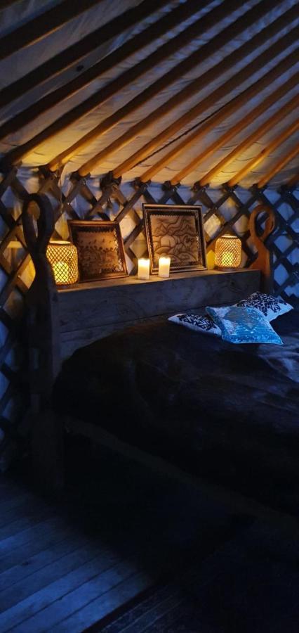 Vittfarnas Hird Vikingaby Bed & Breakfast Sosdala Exterior foto