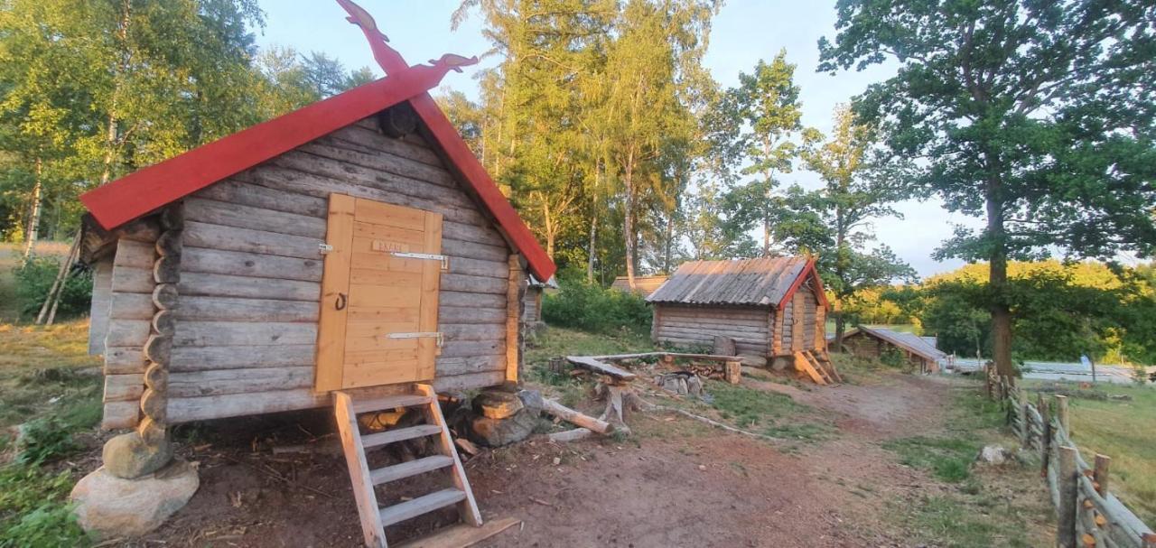 Vittfarnas Hird Vikingaby Bed & Breakfast Sosdala Exterior foto
