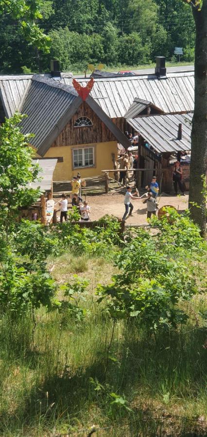 Vittfarnas Hird Vikingaby Bed & Breakfast Sosdala Exterior foto