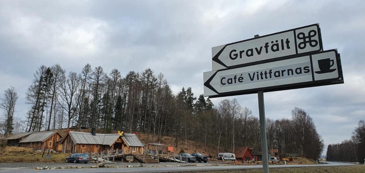 Vittfarnas Hird Vikingaby Bed & Breakfast Sosdala Exterior foto